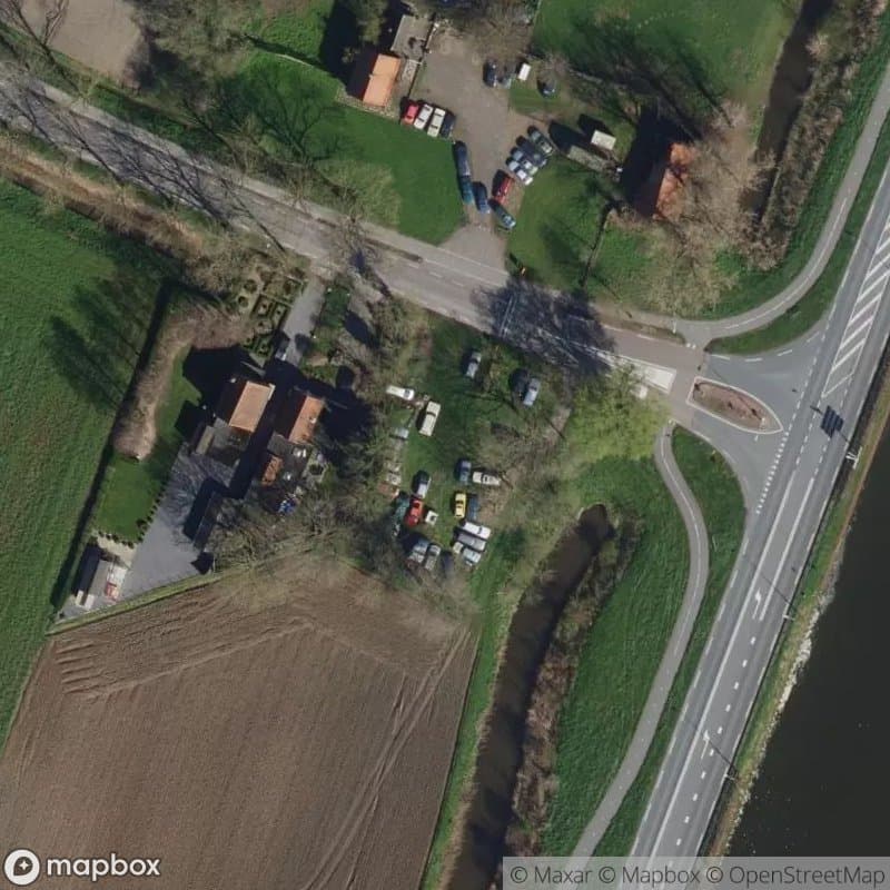 Verlaten Autoopslag